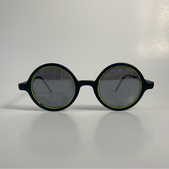 Vintage Foster Grant Sunglasses Circular Black and Lime Green FF77 - Picture 4 of 6